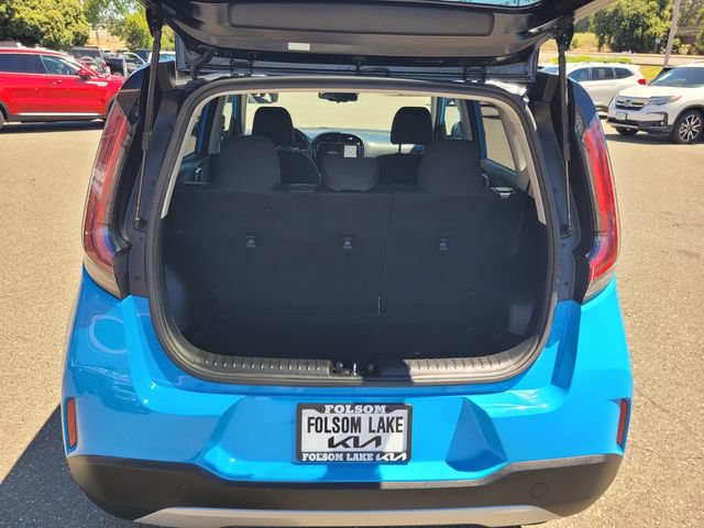 Used 2023 Kia Soul S FWD image 8