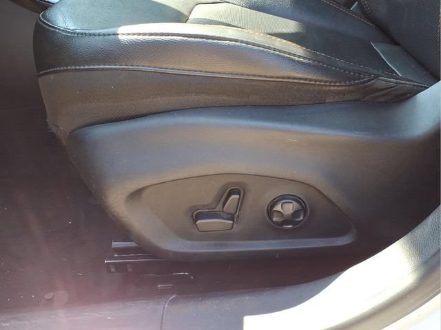 Used 2018 Jeep Compass Limited w/ Navigation Group AWD/4WD image 16