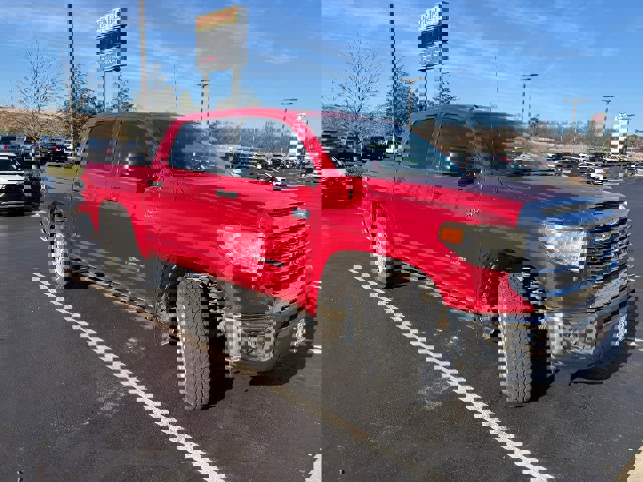 Used 2017 Toyota Tundra SR5 image 1