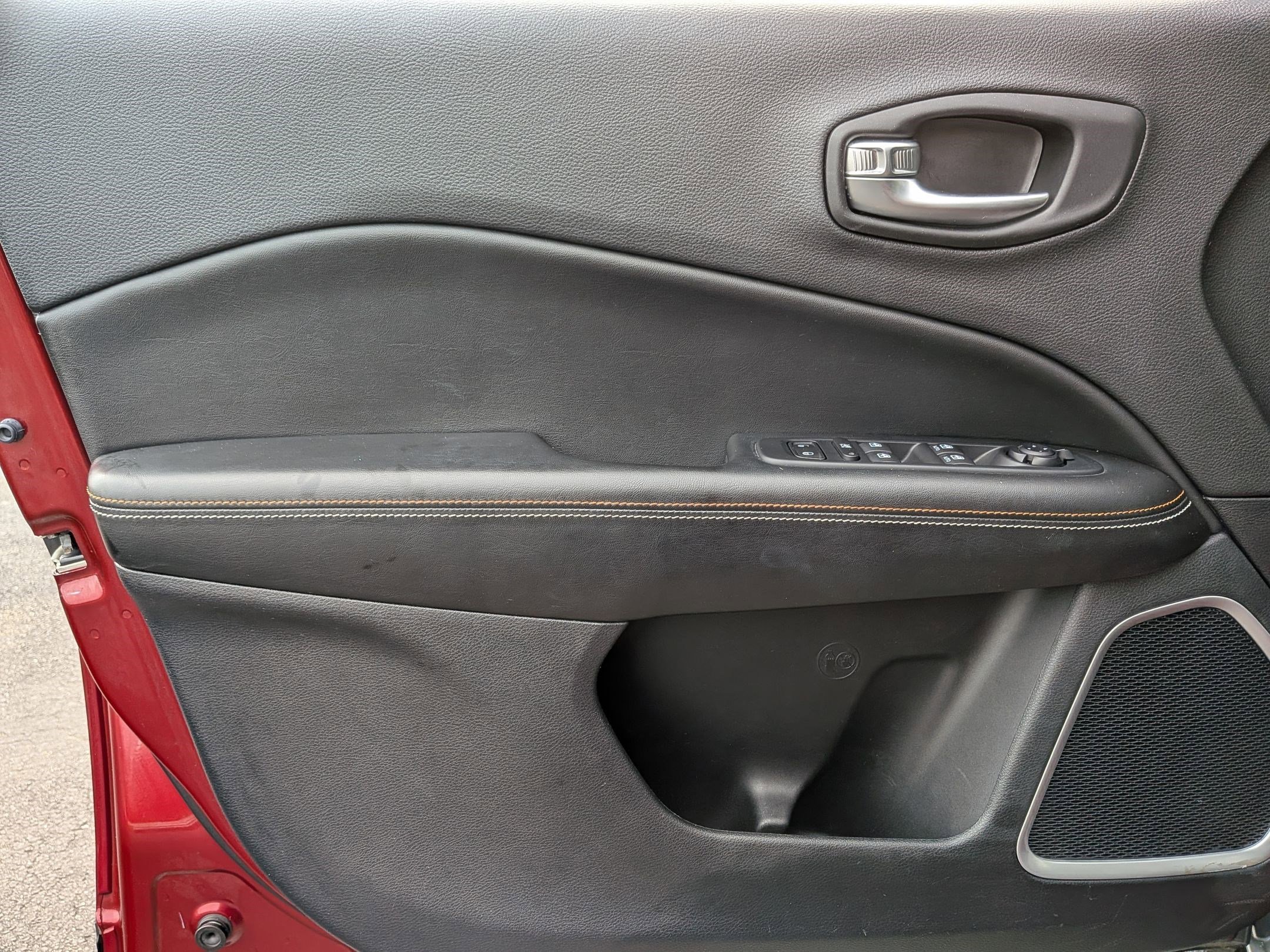 Certified 2021 Jeep Compass Latitude image 11