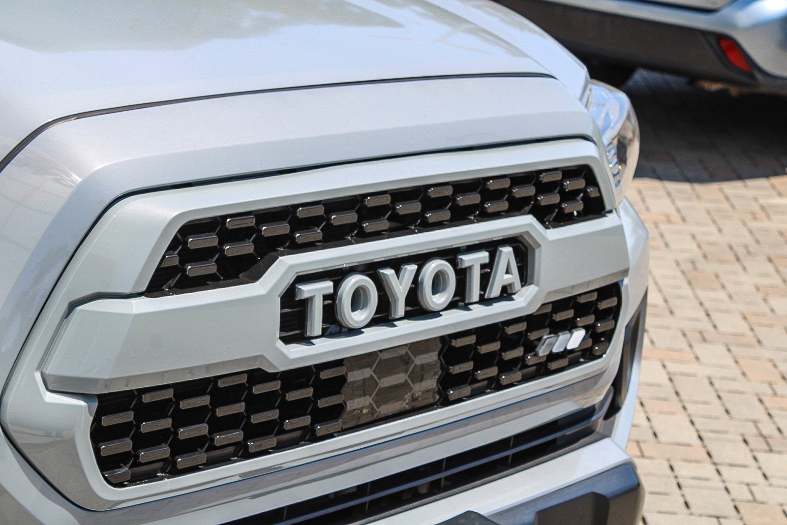 Used 2021 Toyota Tacoma SR5 RWD image 6