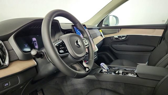 New 2026 Volvo XC90 B6 Plus w/ Protection Package Premier AWD/4WD image 12