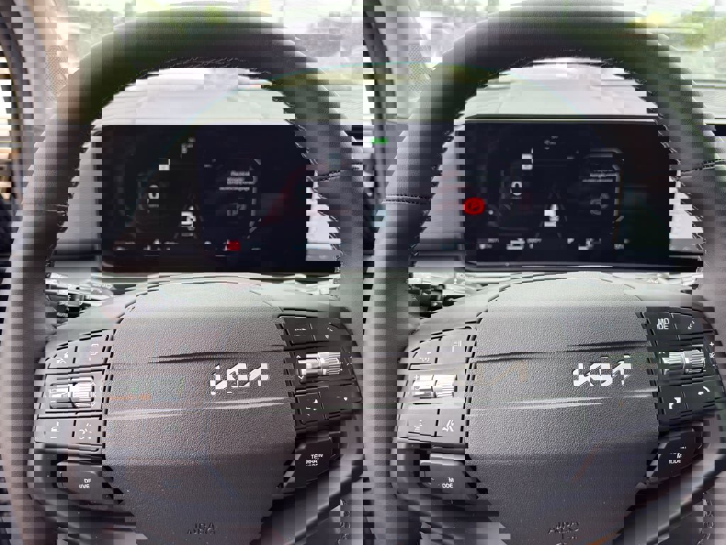 New 2026 Kia Sportage SX image 19