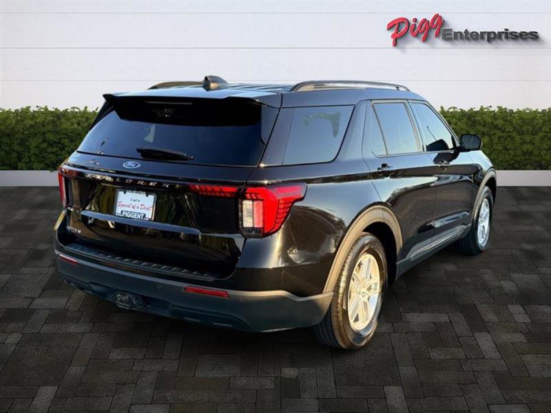 Used 2025 Ford Explorer Active image 12