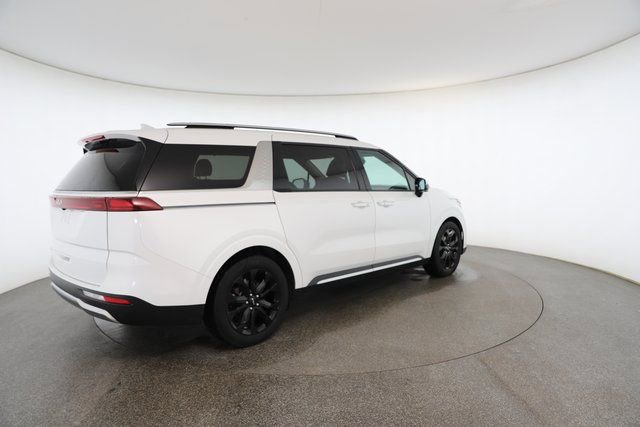 Used 2024 Kia Carnival SX image 18