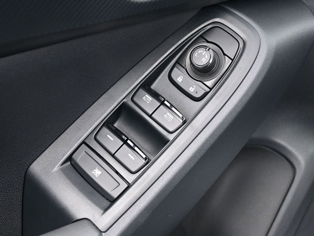 Used 2024 Subaru Crosstrek 2.0i Premium image 16