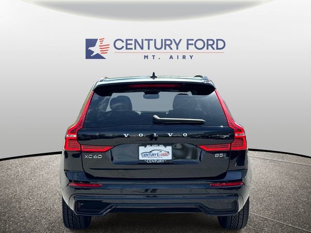 Used 2024 Volvo XC60 B5 Plus AWD/4WD image 3