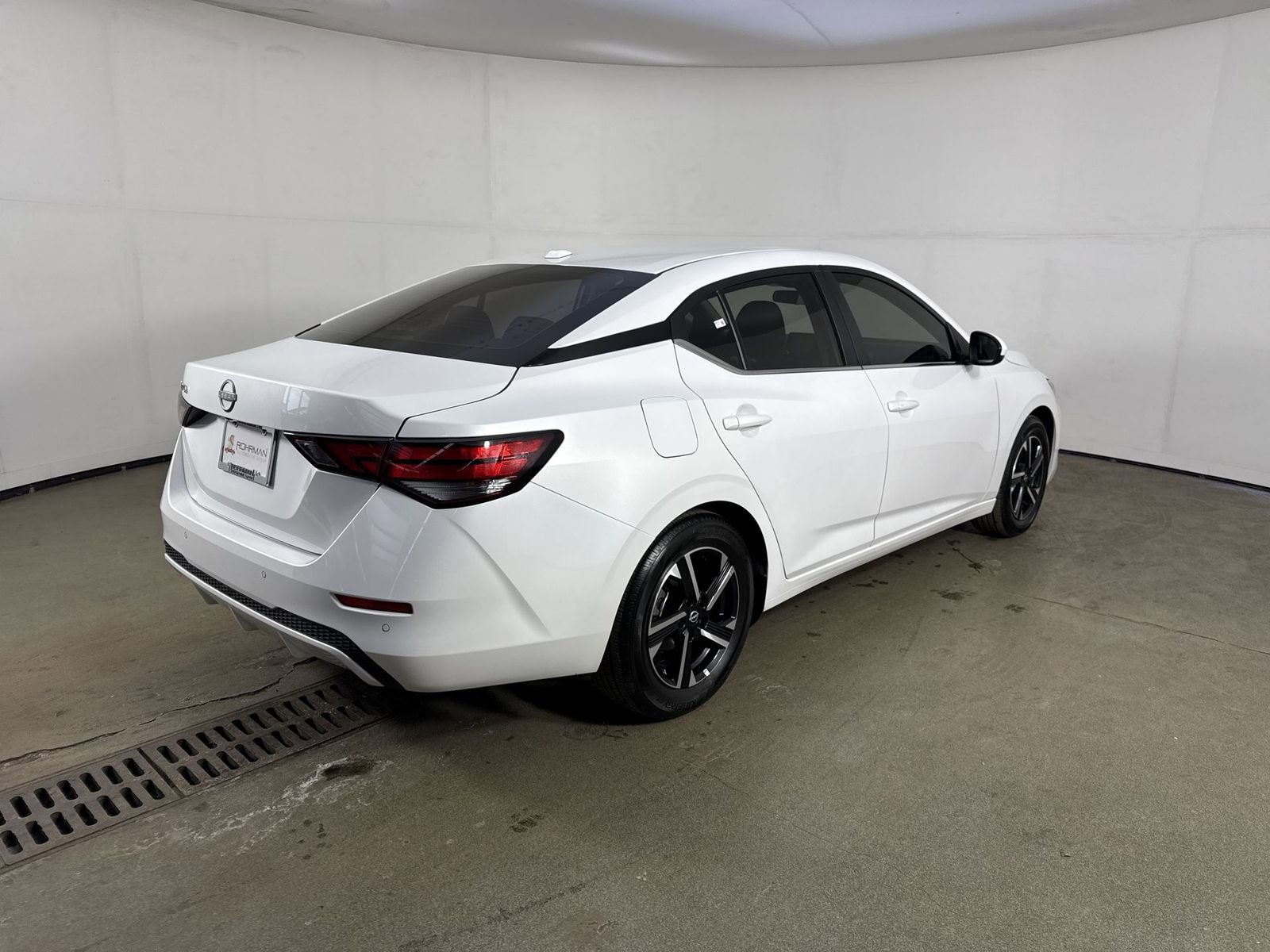 Certified 2025 Nissan Sentra SV image 35