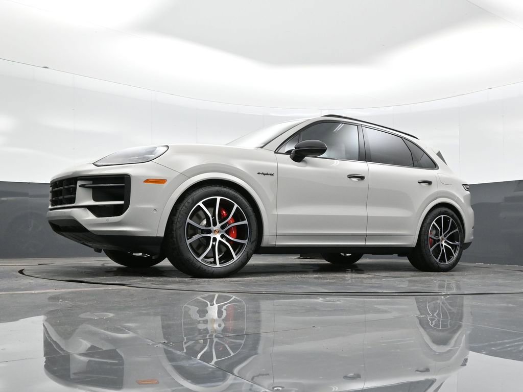 New 2026 Porsche Cayenne S image 34