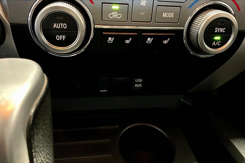 Used 2018 Toyota Tundra Platinum AWD/4WD image 17