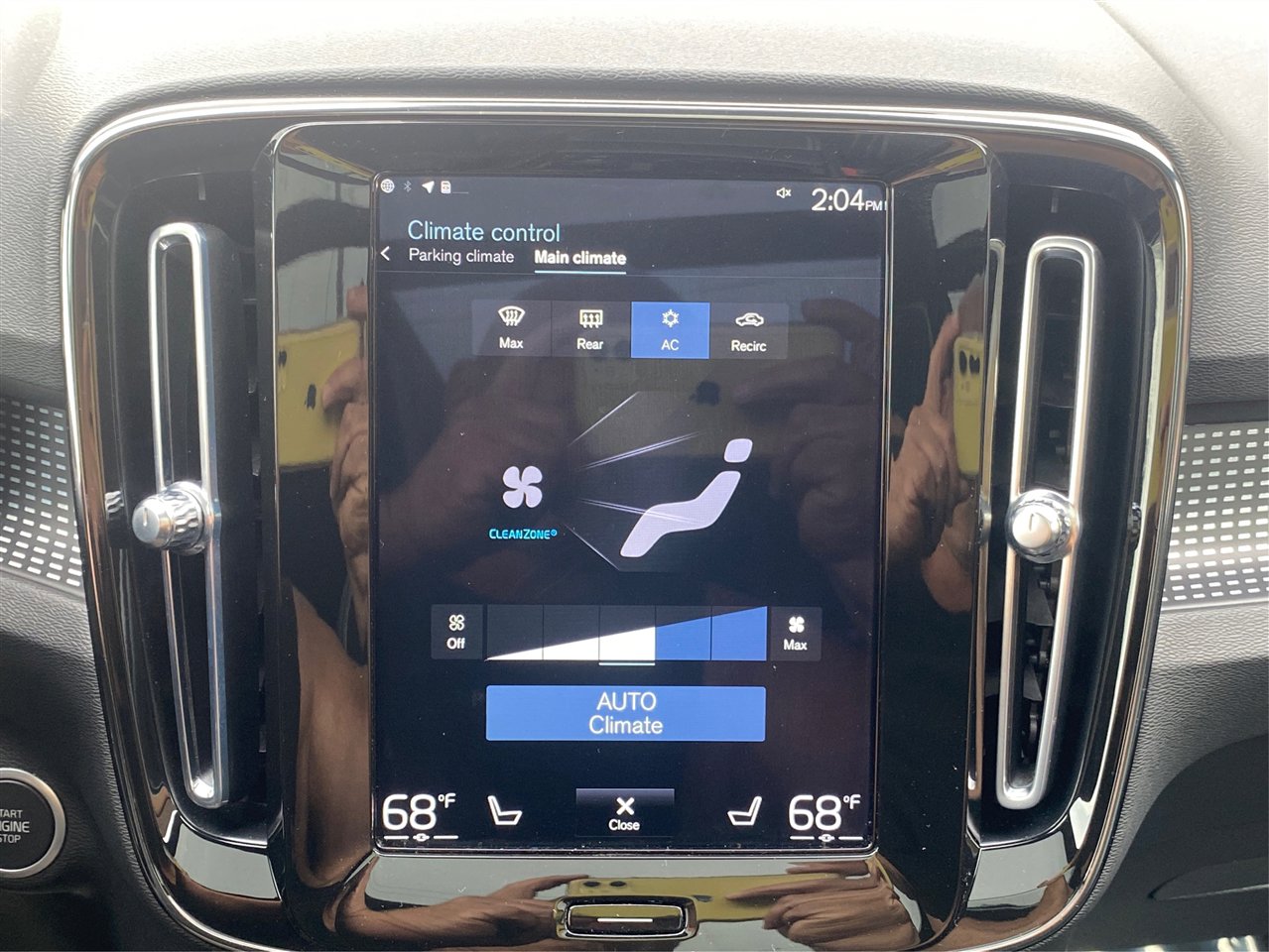 Used 2021 Volvo XC40 T5 R-Design image 39