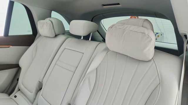 Used 2023 Mercedes-Benz EQS 450+ 4MATIC SUV w/ Exclusive Trim Package image 32