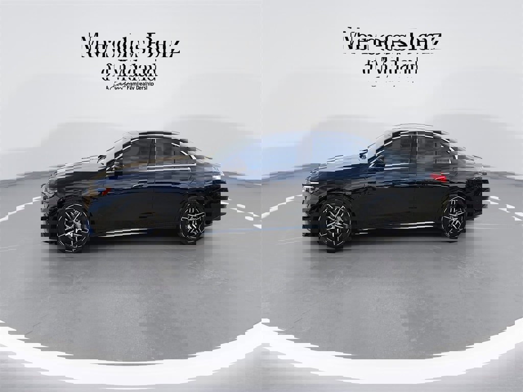 Used 2024 Mercedes-Benz E 350 4MATIC Sedan image 5