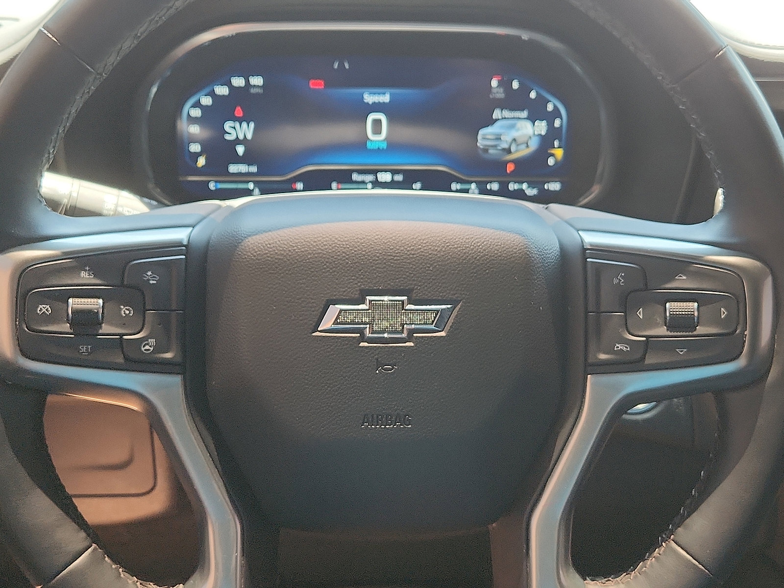 Used 2024 Chevrolet Tahoe Z71 w/ Luxury Package image 16