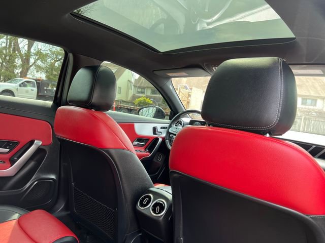 Used 2021 Mercedes-Benz A 35 AMG 4MATIC image 35