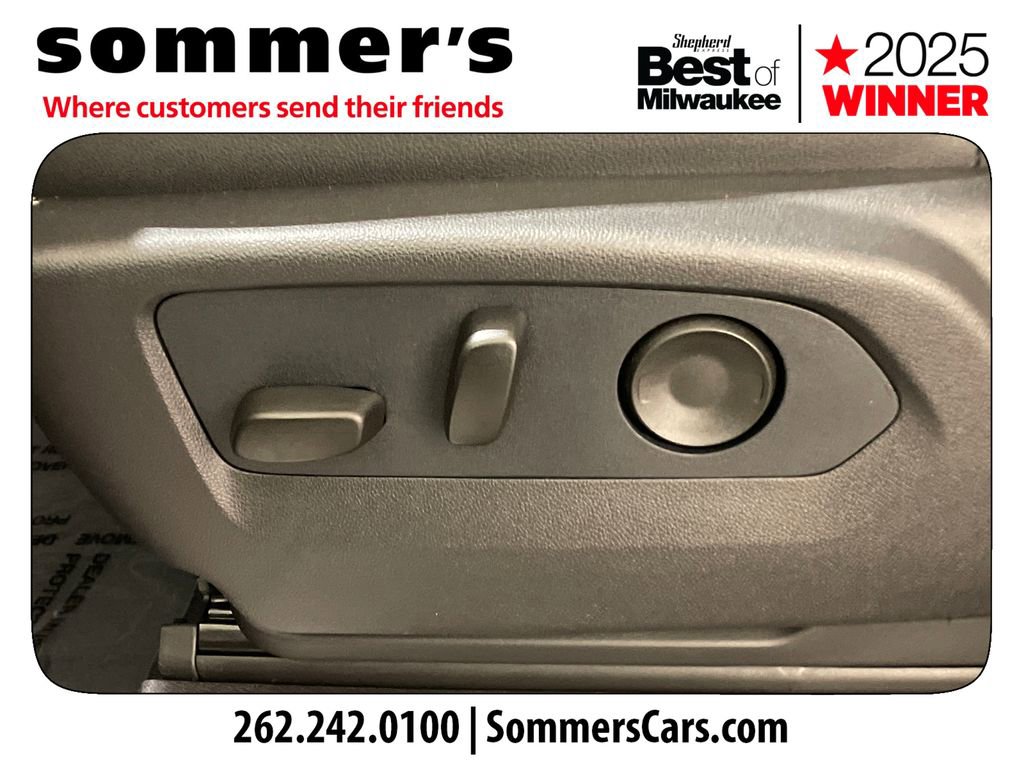 Used 2026 GMC Sierra 1500 SLT w/ SLT Premium Package AWD/4WD image 10