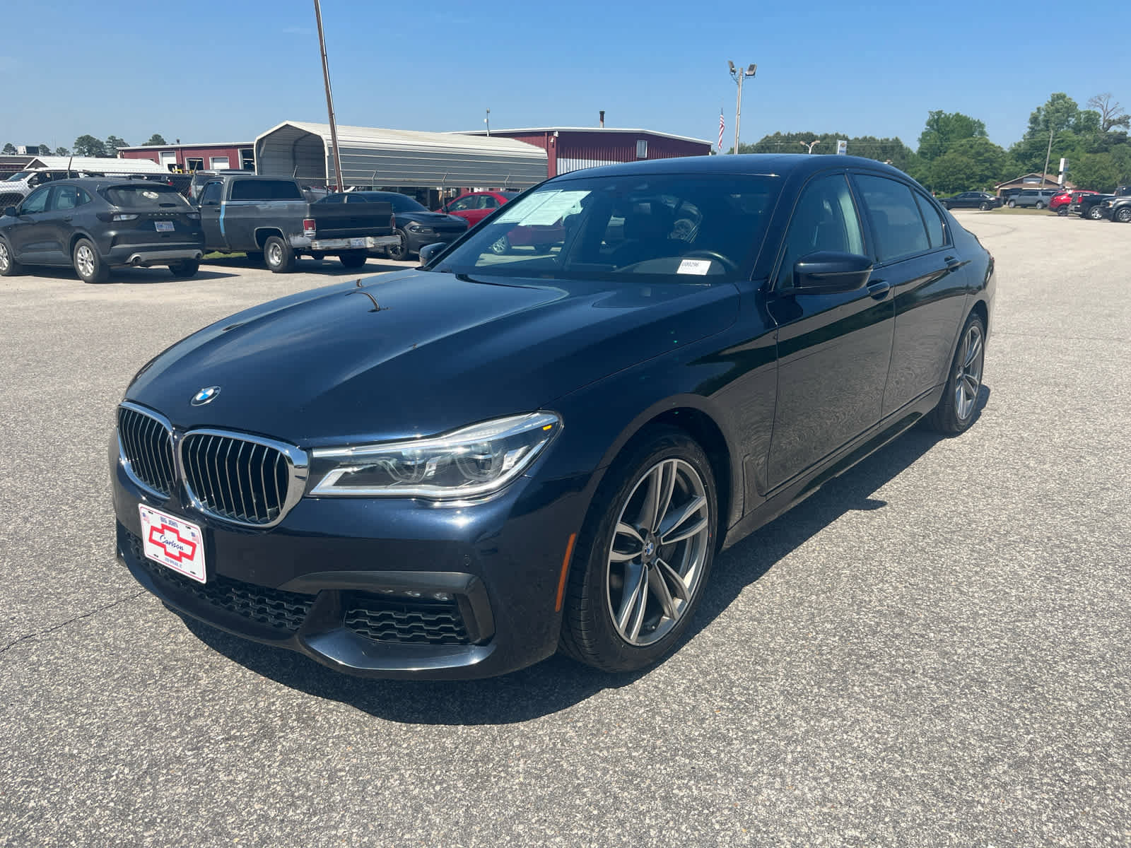 Used 2019 BMW 750i xDrive w/ M Sport Package AWD/4WD image 2