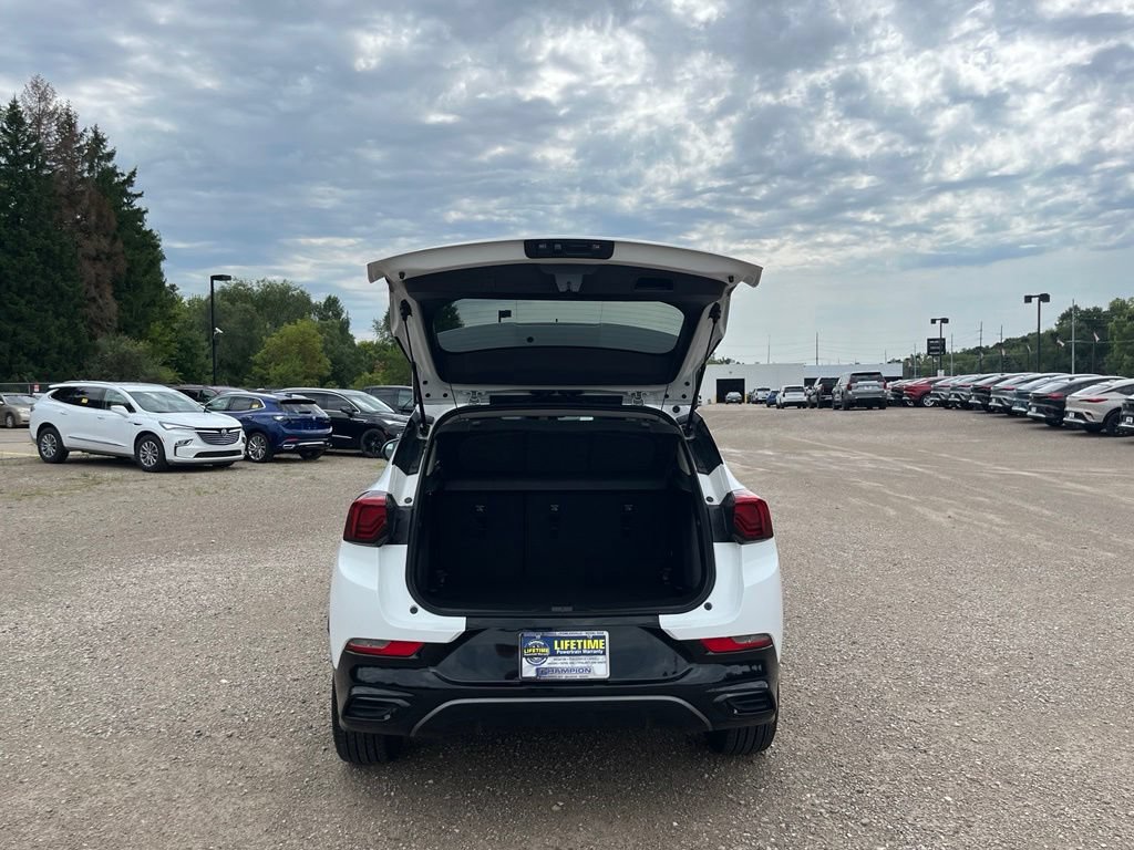Used 2025 Buick Encore GX Sport Touring w/ Experience Buick Package AWD/4WD image 8