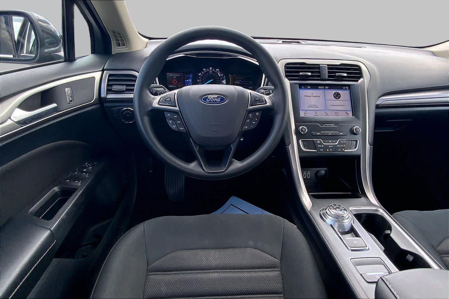 Certified 2019 Ford Fusion SE FWD image 5