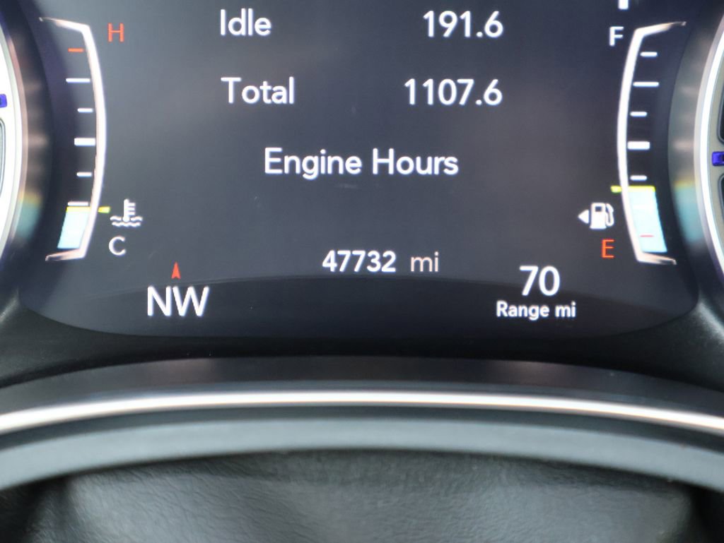 Used 2025 Chrysler Pacifica Limited image 33