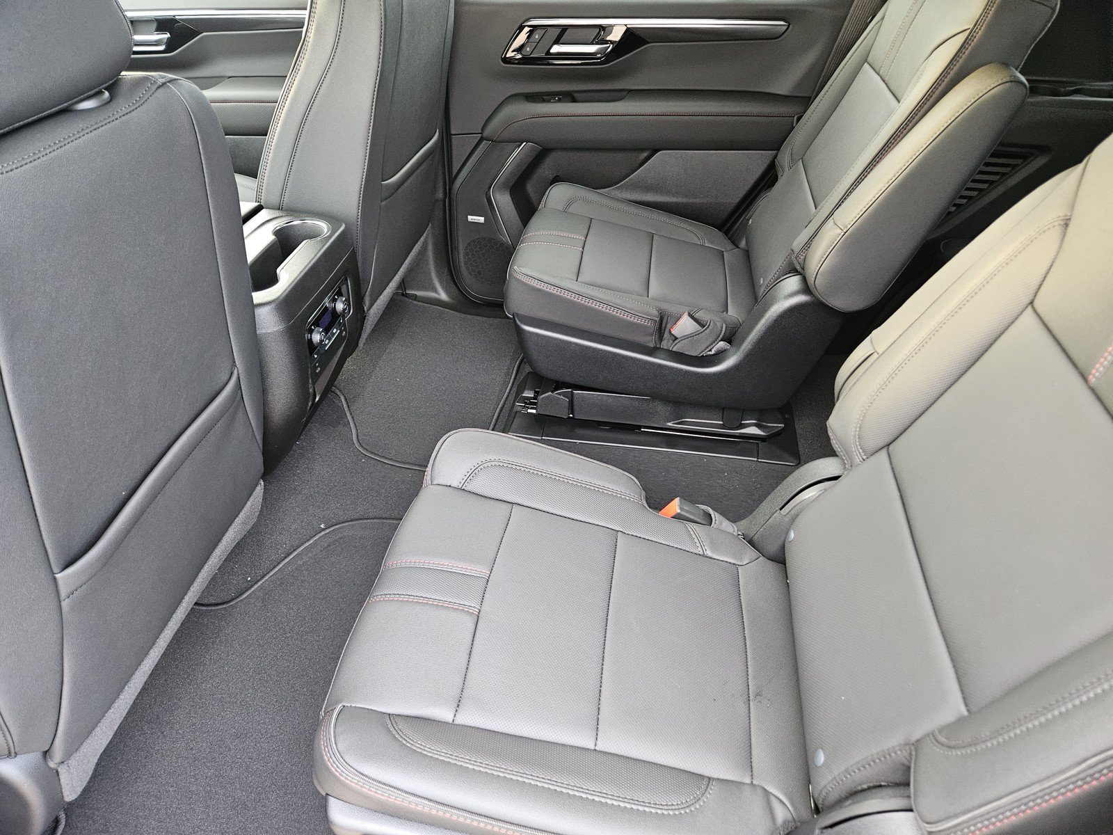 New 2026 Chevrolet Tahoe RST w/ Advanced Technology Package AWD/4WD image 20