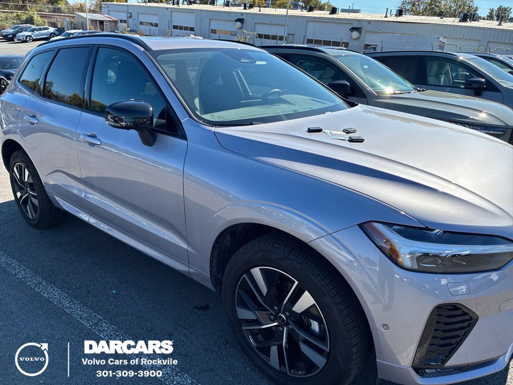 Used 2026 Volvo XC60 B5 Plus w/ Climate Package AWD/4WD image 1