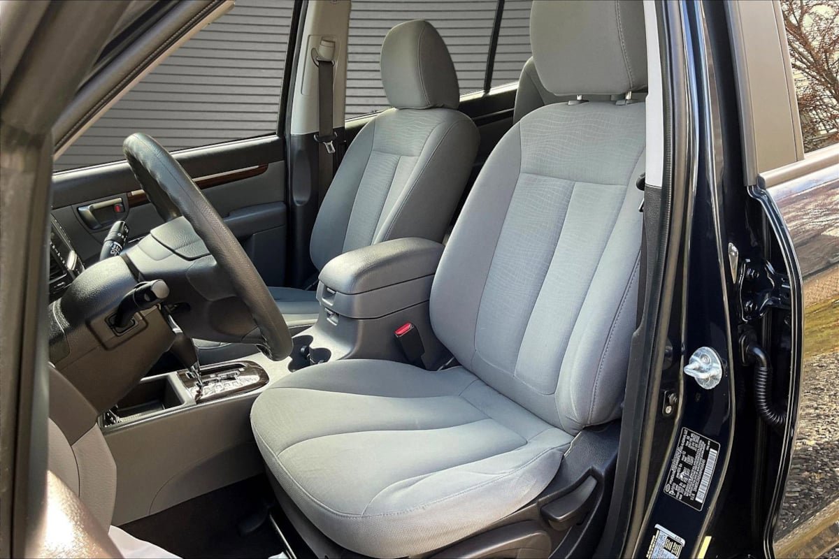 Used 2010 Hyundai Santa Fe GLS image 20
