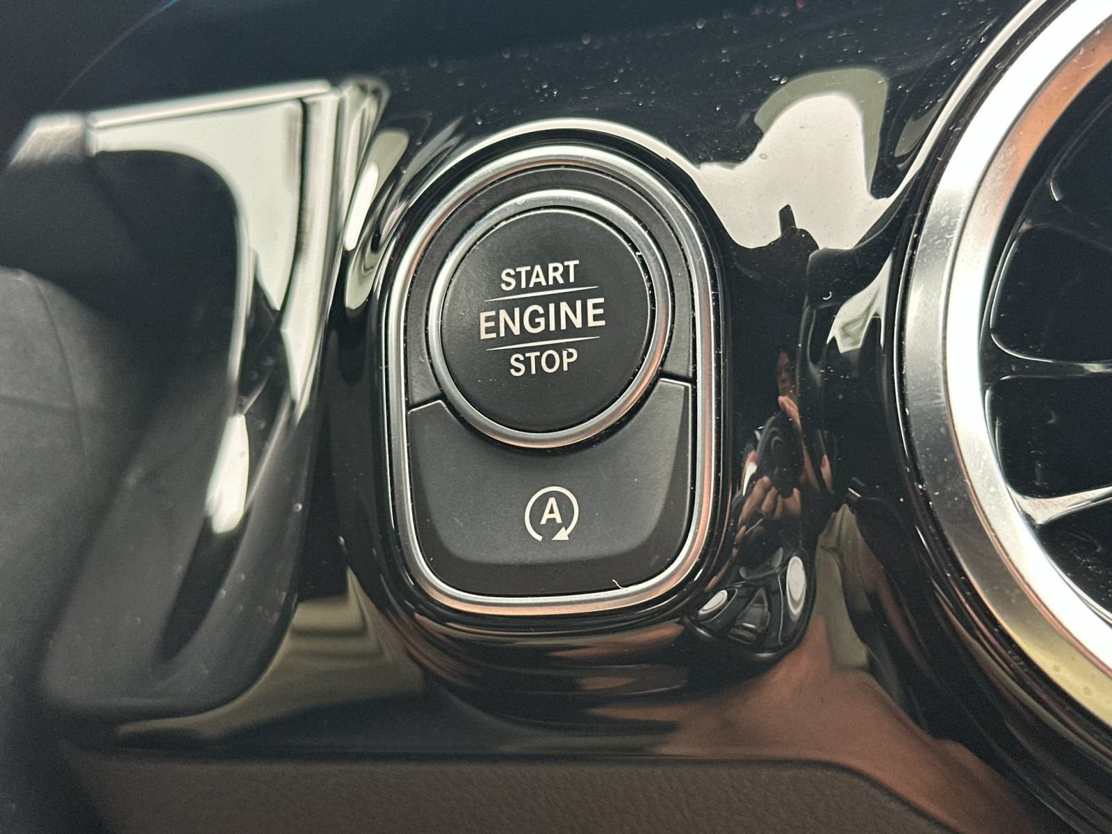 Used 2021 Mercedes-Benz GLA 250 4MATIC image 25