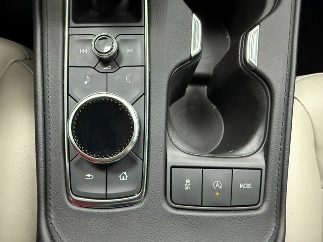 Used 2023 Cadillac XT4 Luxury w/ Cold Weather Package image 20