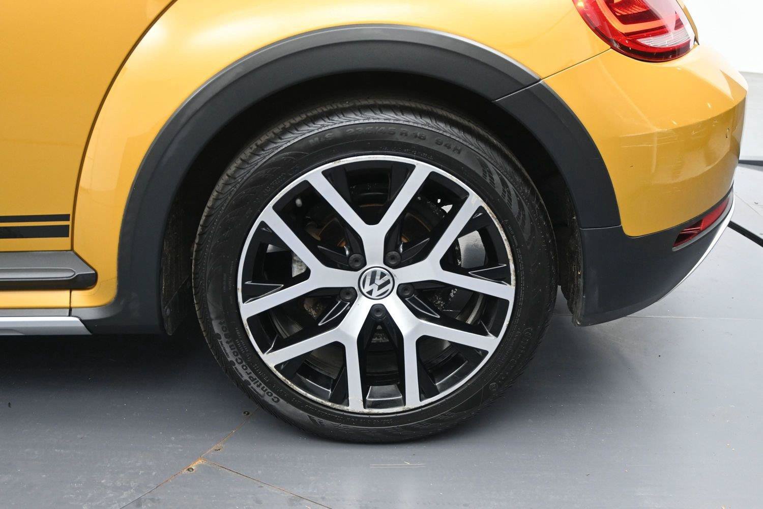 Used 2017 Volkswagen Beetle 1.8T Dune FWD image 13