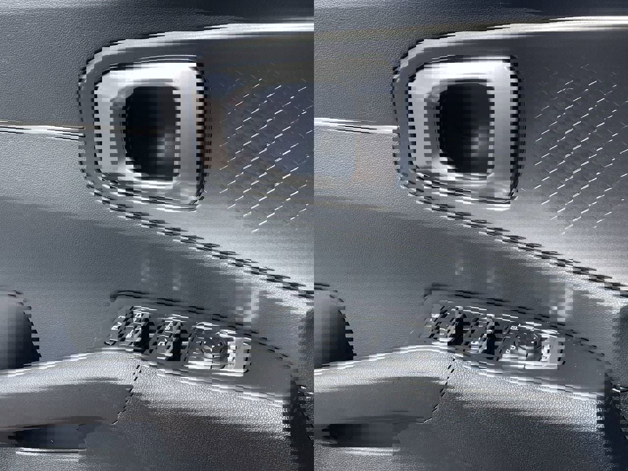 Certified 2026 Kia Sorento EX w/ EX Premium Package image 20