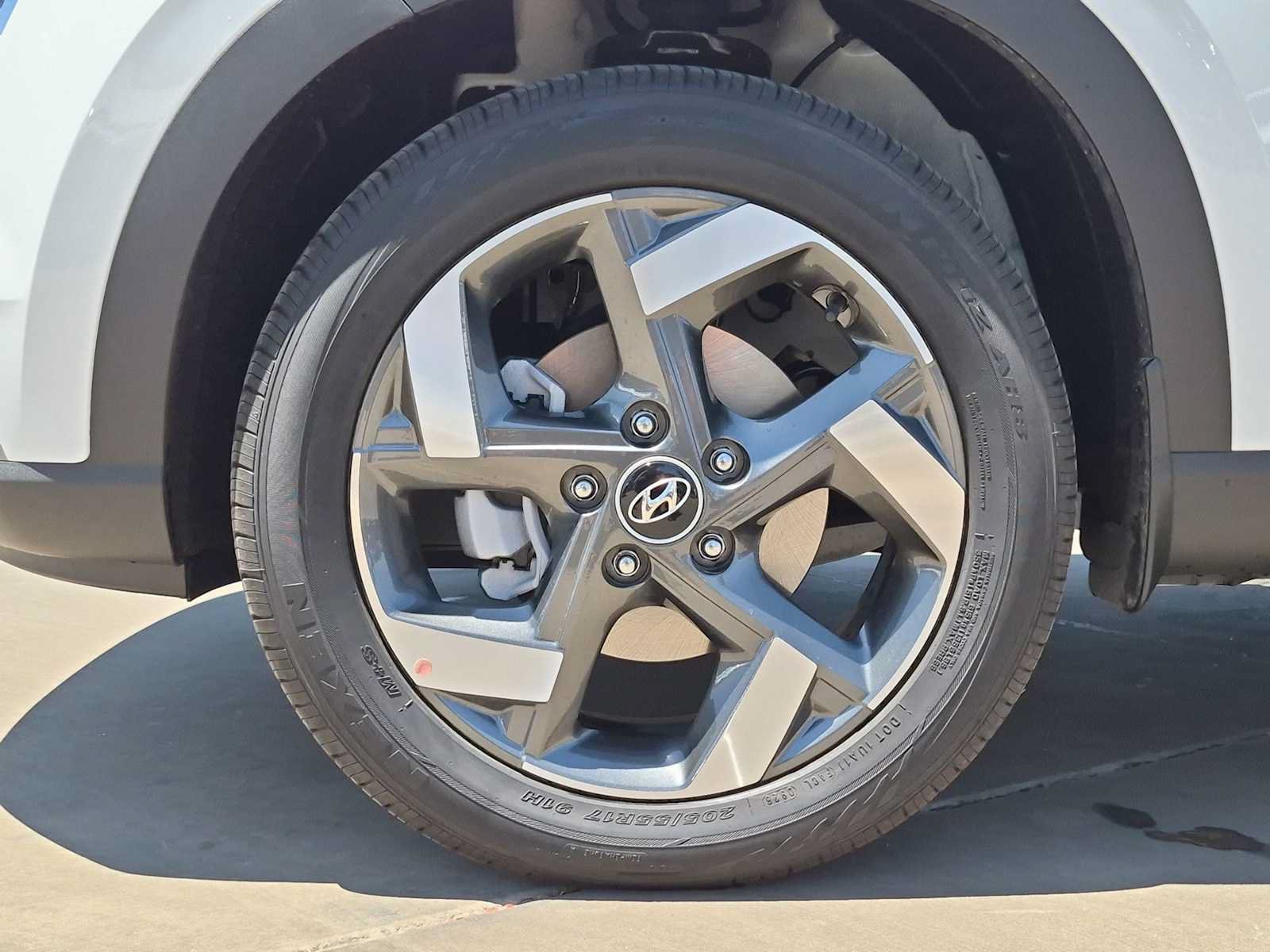 New 2026 Hyundai Venue SEL FWD image 13