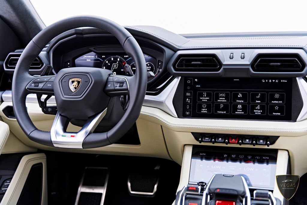 Used 2026 Lamborghini Urus S AWD/4WD image 67
