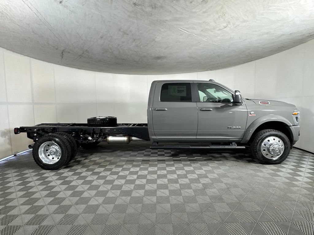 New 2027 RAM 5500 Tradesman AWD/4WD image 5