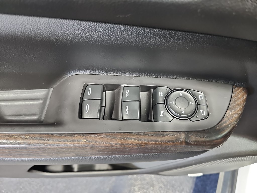 Used 2020 GMC Acadia Denali w/ LPO, Floor Liner Package AWD/4WD image 30