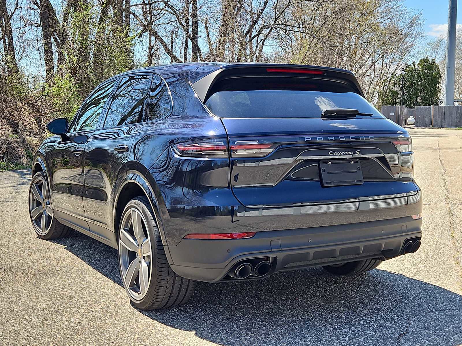Certified 2023 Porsche Cayenne S AWD/4WD image 4