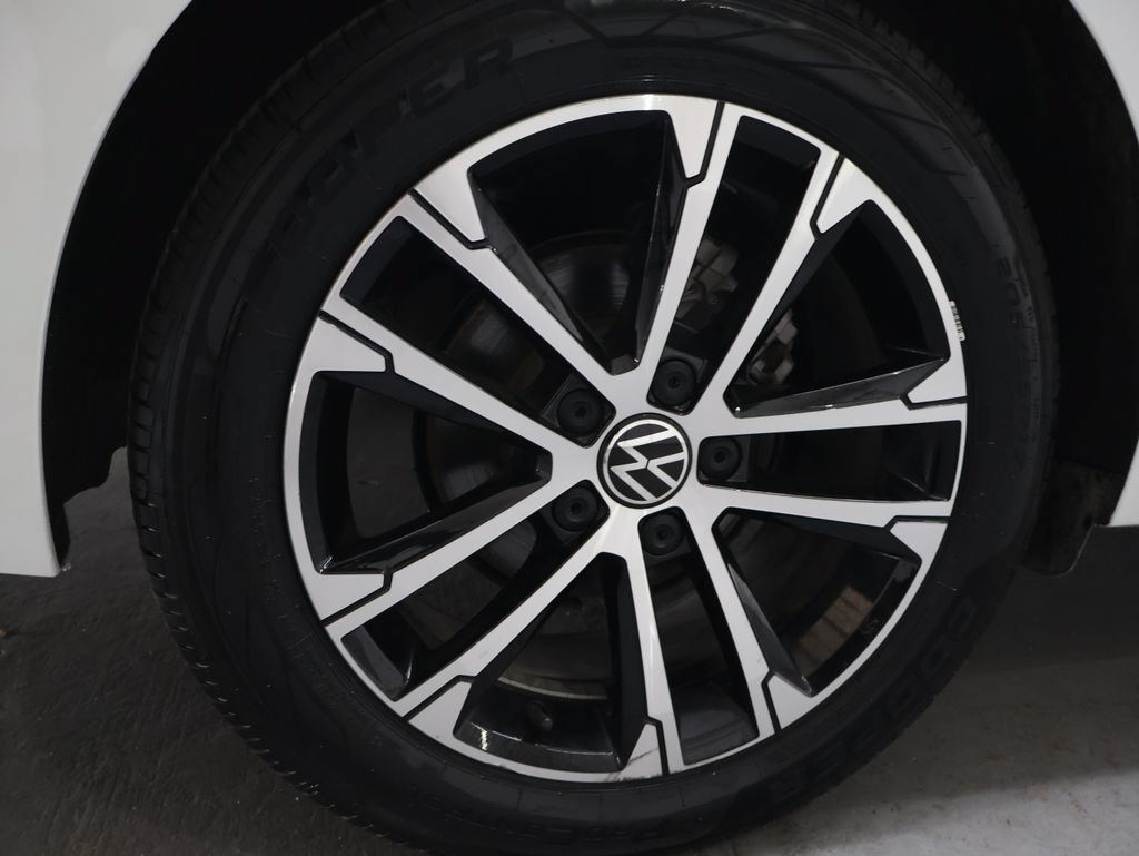 Used 2025 Volkswagen Jetta Sport FWD image 32