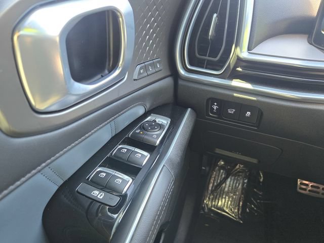 Certified 2025 Kia Sorento SX Prestige AWD/4WD image 21