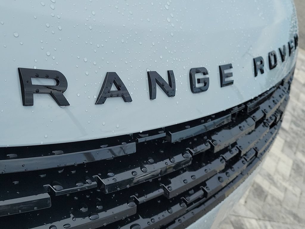 Certified 2026 Land Rover Range Rover Sport SV AWD/4WD image 9