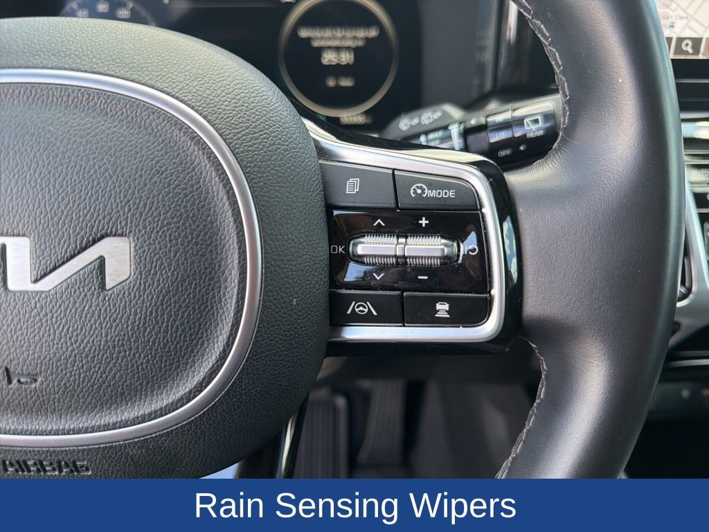 Used 2023 Kia Sorento SX image 27