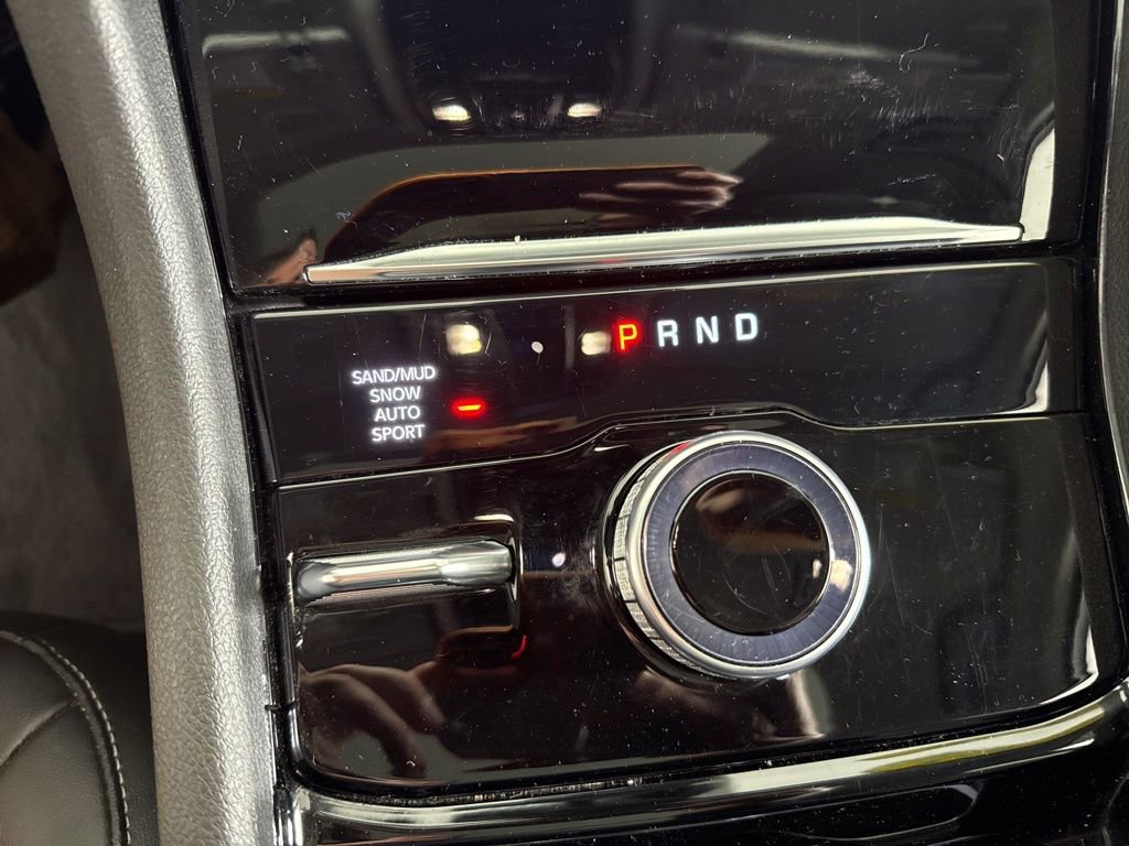 Used 2023 Jeep Grand Cherokee L Limited AWD/4WD image 18