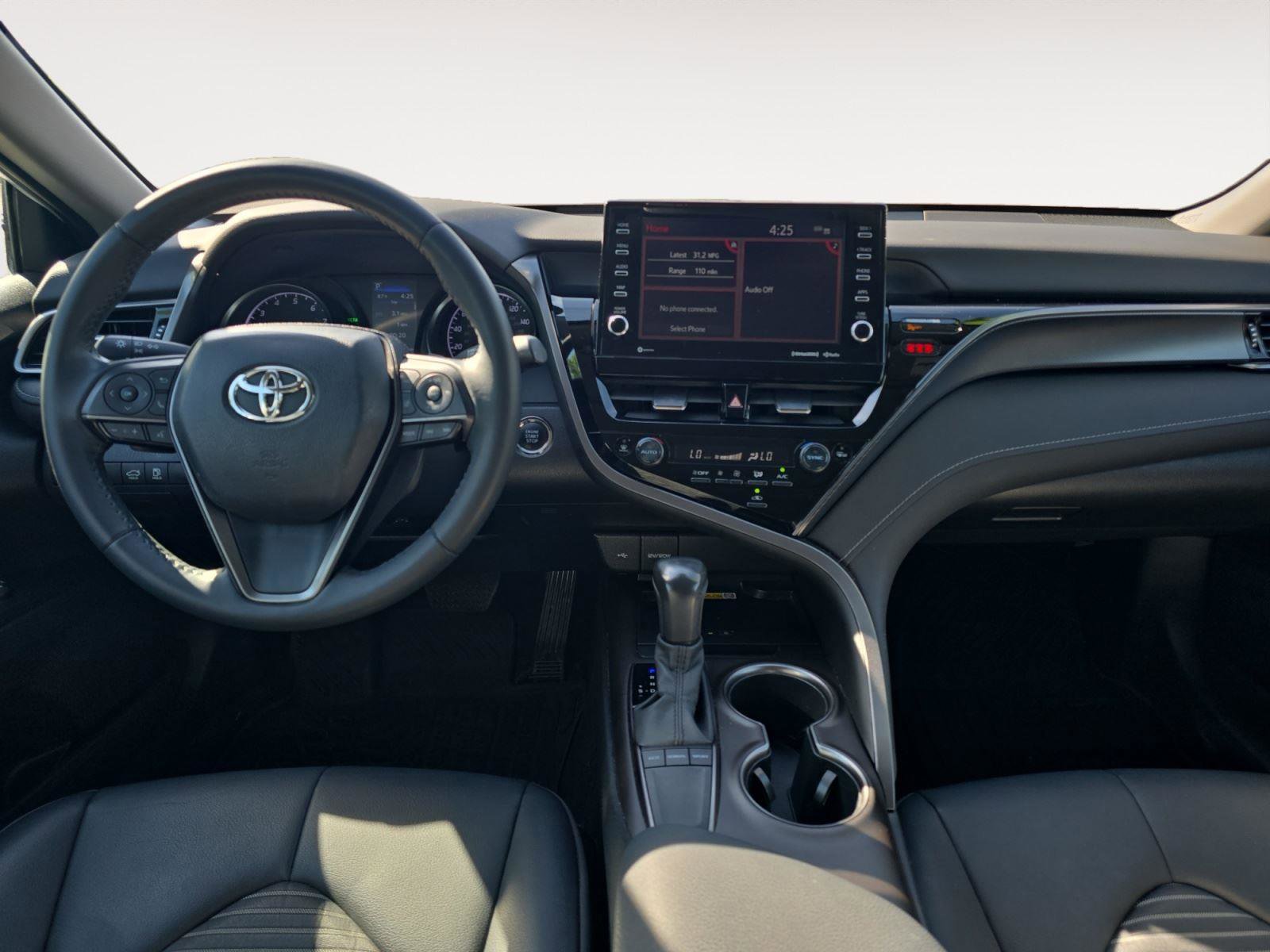 Used 2022 Toyota Camry SE w/ Audio Upgrade Package FWD image 9