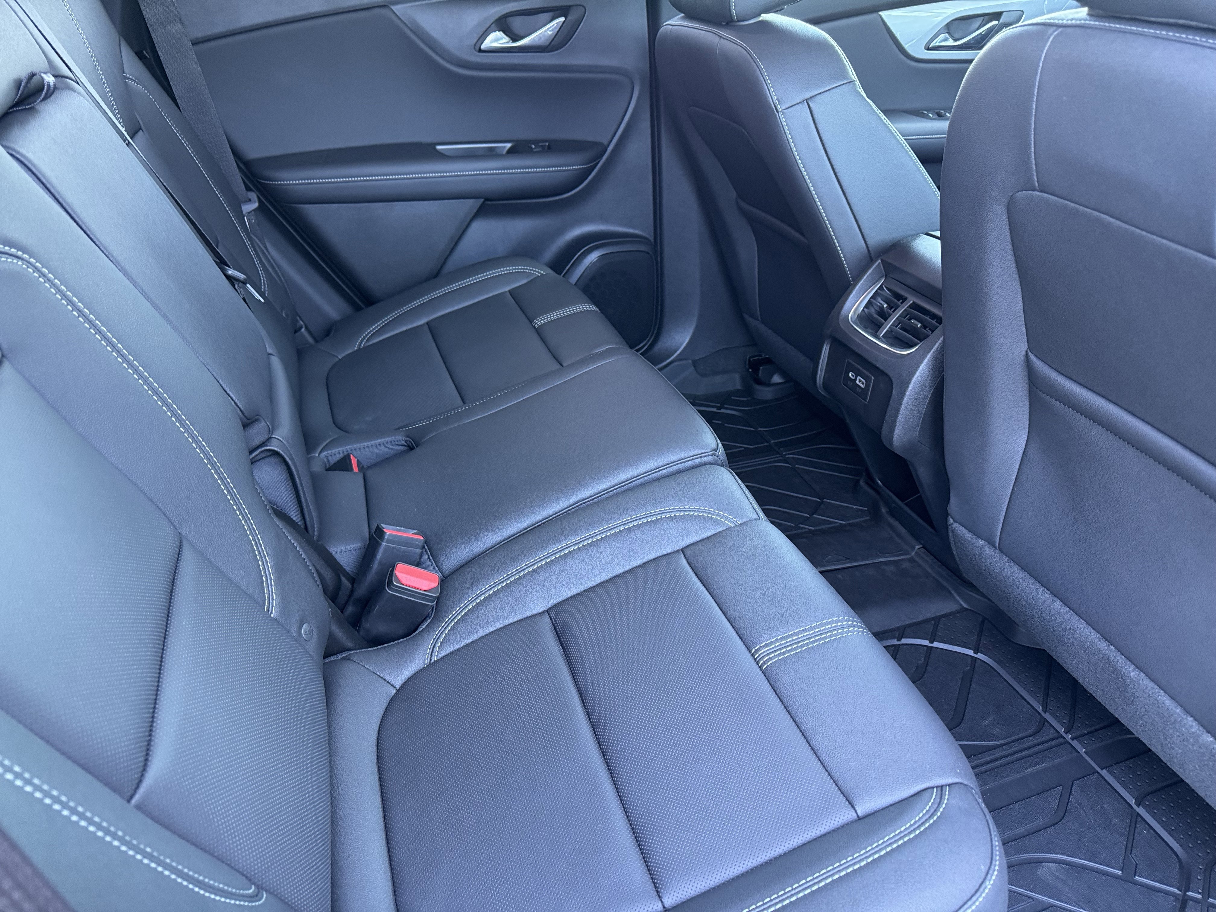 New 2026 Chevrolet Blazer LT w/ LPO, Floor Liner Package FWD image 20