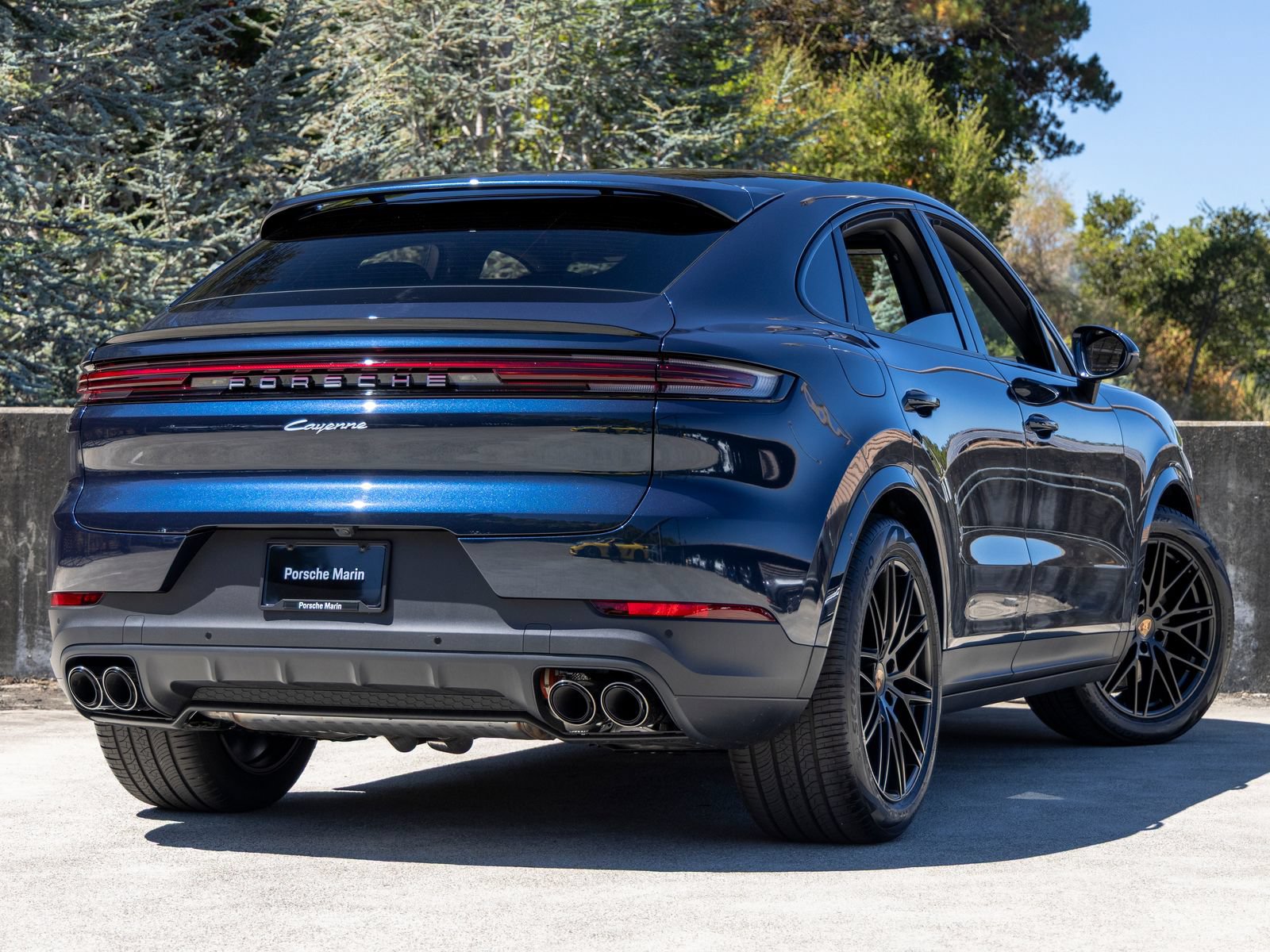 New 2026 Porsche Cayenne Coupe AWD/4WD image 11