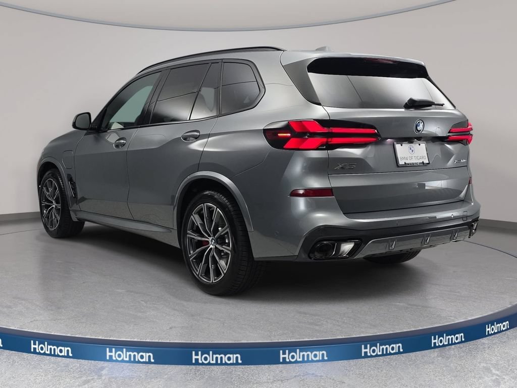 New 2026 BMW X5 xDrive50e w/ M Sport Package AWD/4WD image 7