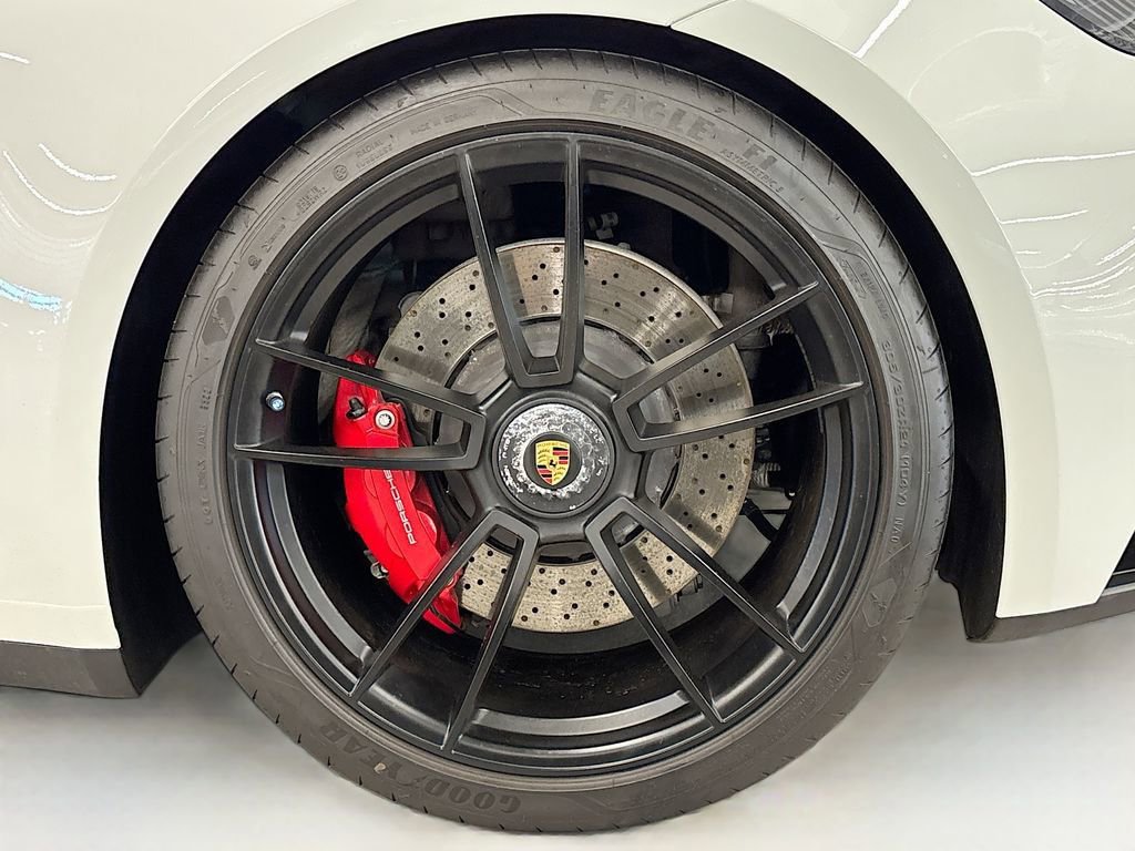 Certified 2023 Porsche 911 Carrera GTS RWD image 31