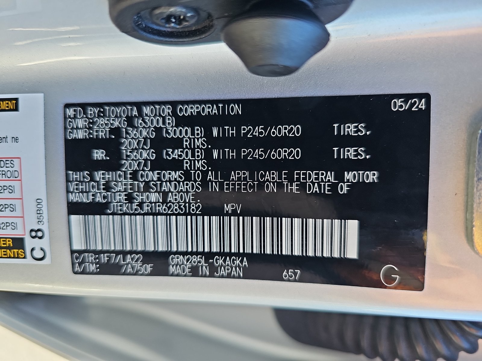 Used 2024 Toyota 4Runner Limited AWD/4WD image 40