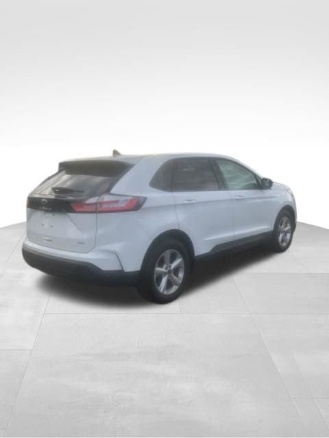Used 2023 Ford Edge SE AWD/4WD image 7