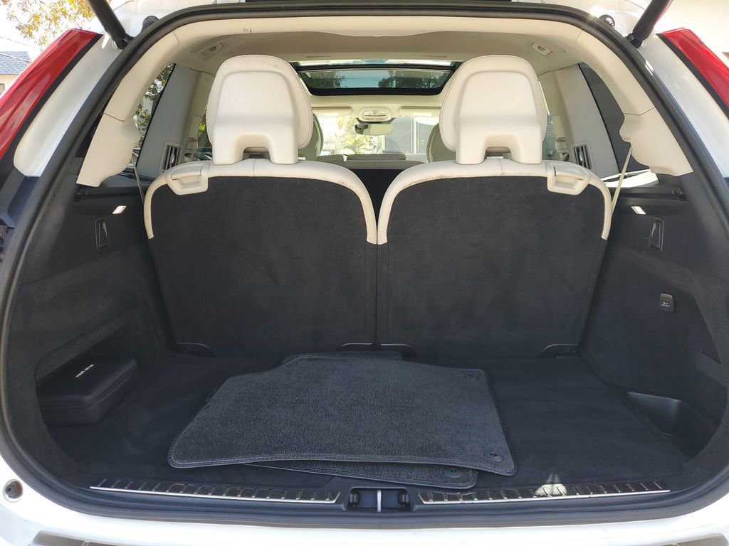 Used 2023 Volvo XC90 T8 Ultimate w/ Protection Package Premier image 8