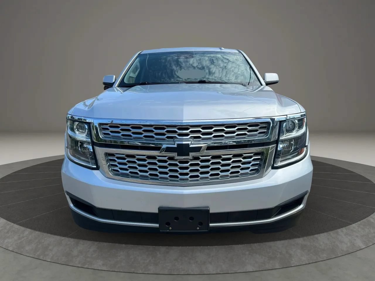 Used 2019 Chevrolet Tahoe LT AWD/4WD image 2